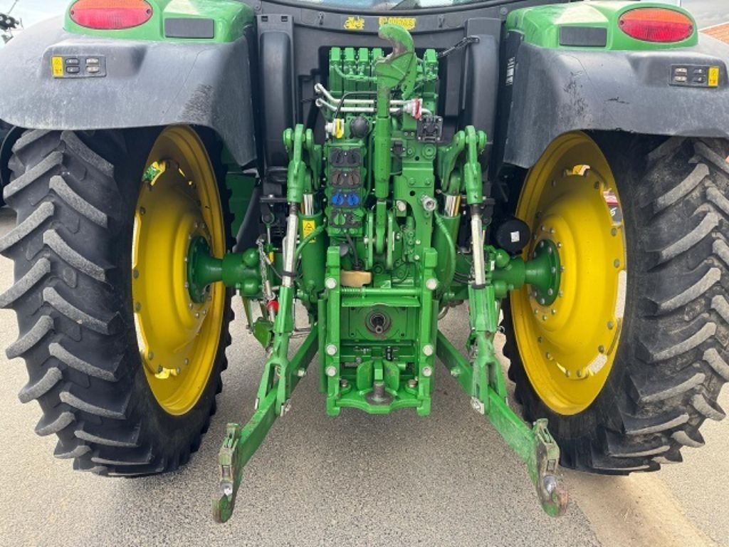 Tracteur JOHN DEERE 6130R - photo slide 7
