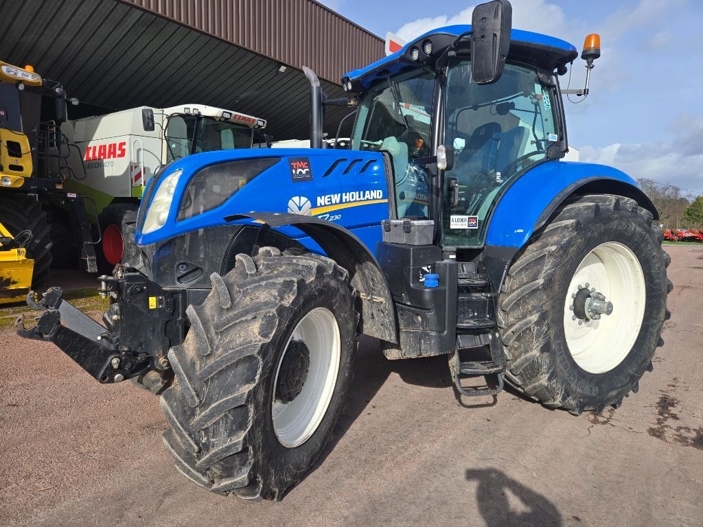 Tracteur NEW HOLLAND T7.230 PC - photo slide 23