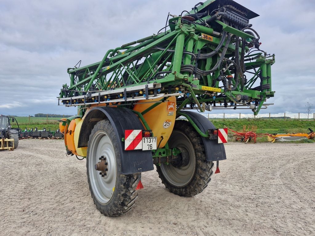 Pulverisateur AMAZONE Ux4200 - photo slide 4