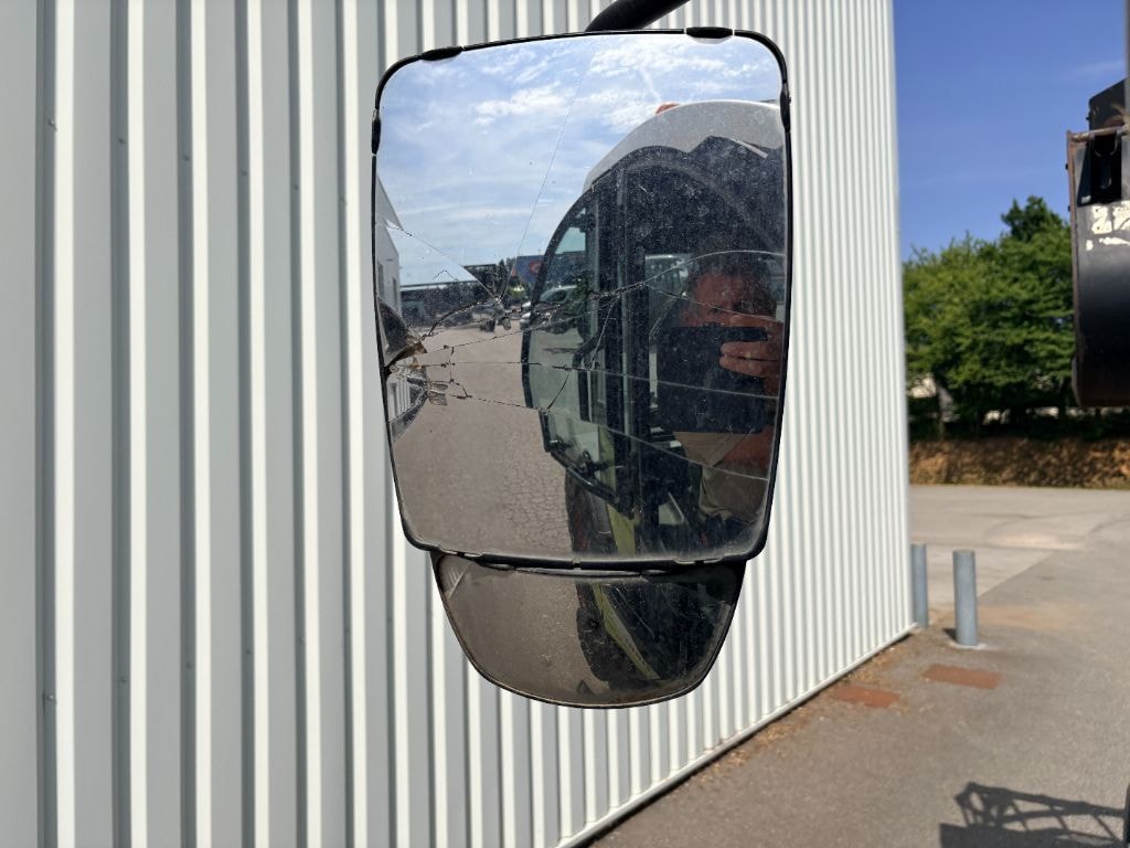 Telescopique CLAAS SCORPION 736 - photo slide 10