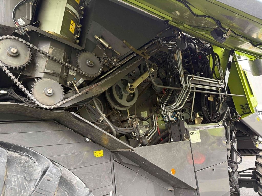 Moissonneuse CLAAS LEXION 670 MONTANA - - photo slide 14