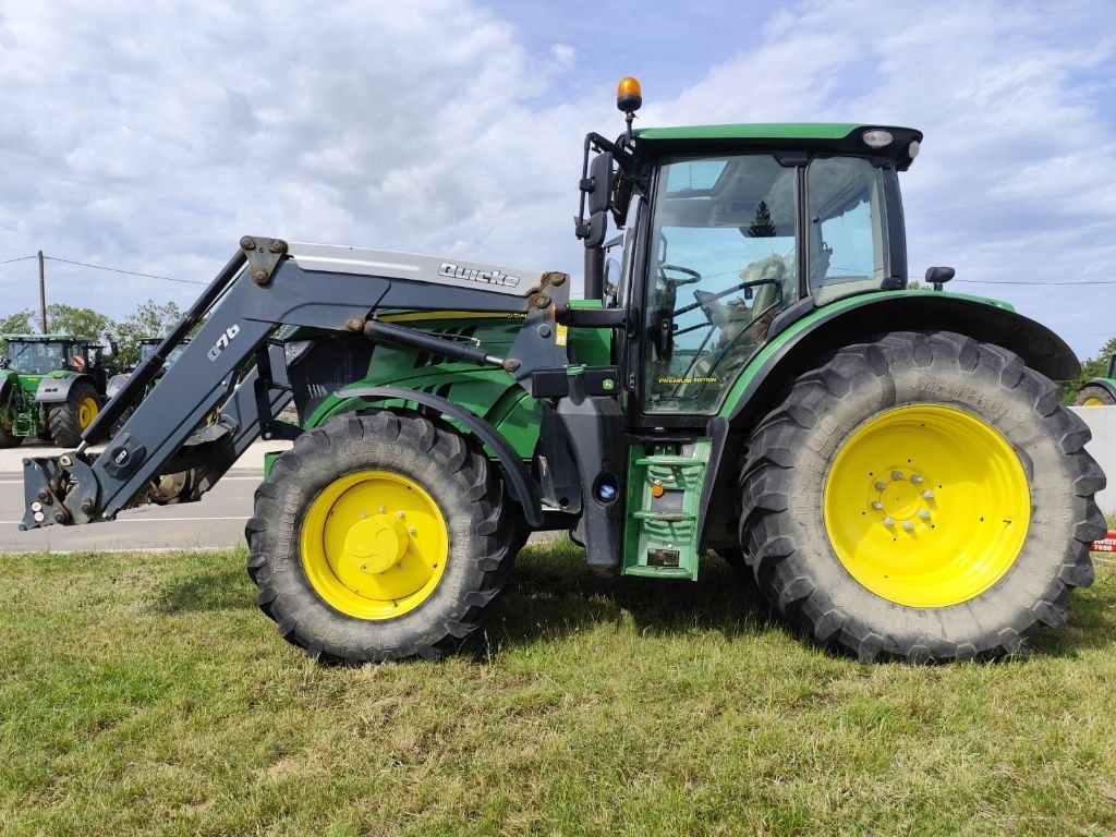 Tracteur JOHN DEERE 6135R - photo slide 4