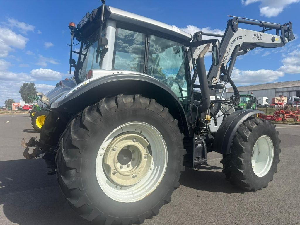 Tracteur chargeur VALTRA N122 DIRECT - photo slide 5