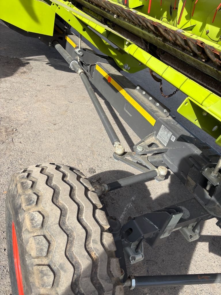 Moissonneuse CLAAS LEXION 750 - photo slide 26