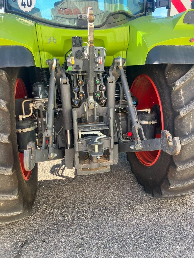 Tracteur CLAAS ARION 650 - photo slide 9