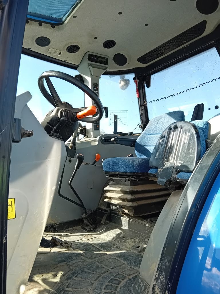 Tracteur NEW HOLLAND TD5.105 - photo slide 11