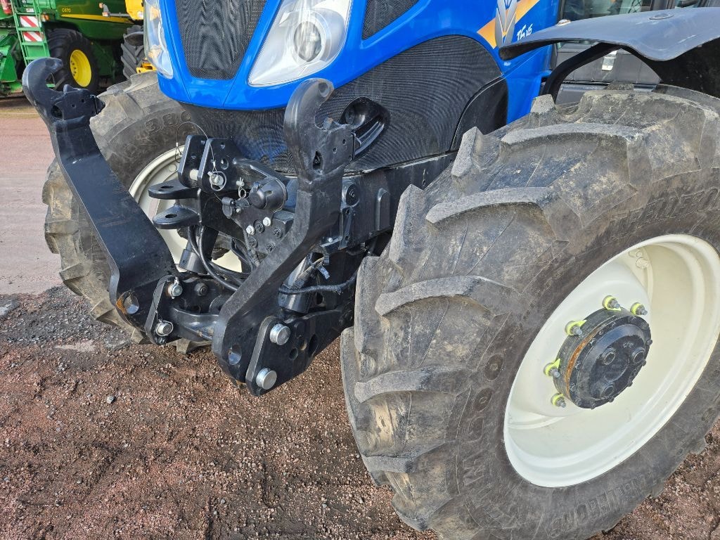 Tracteur NEW HOLLAND T6.145 DC - photo slide 9
