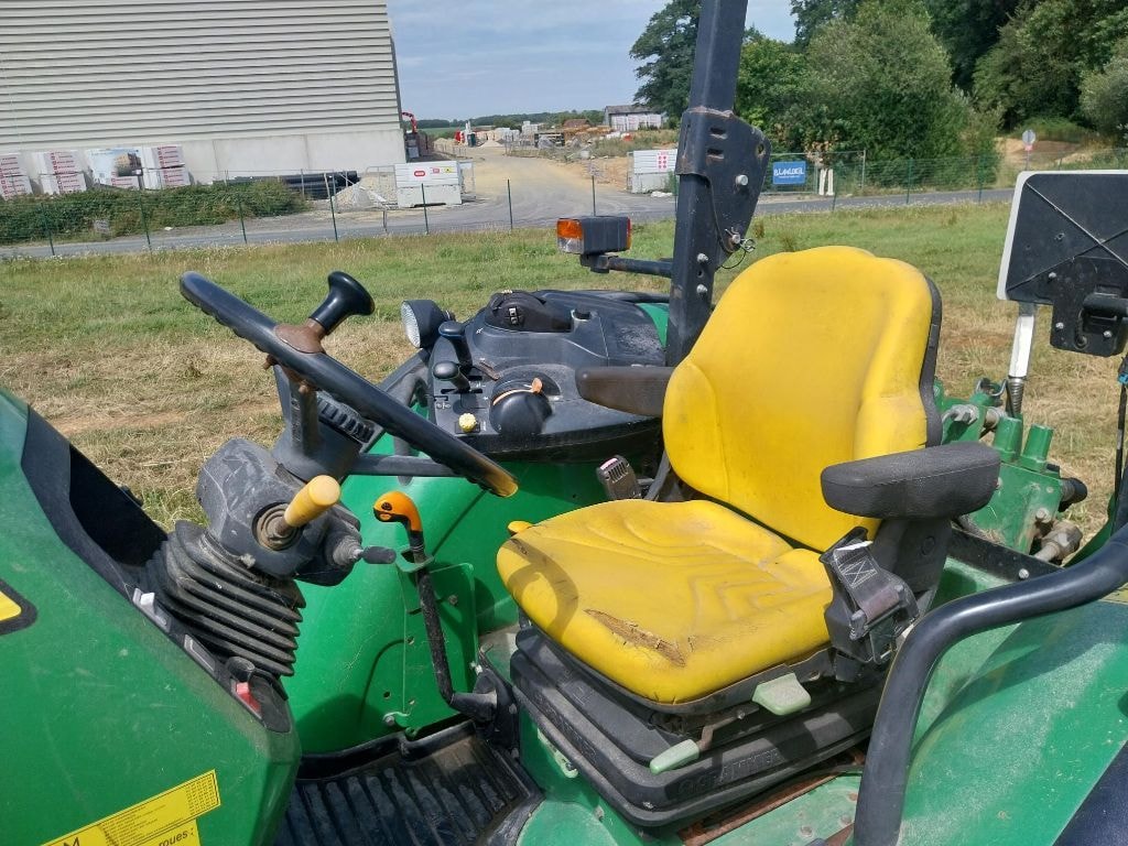 Tracteur JOHN DEERE 5085M - photo slide 10