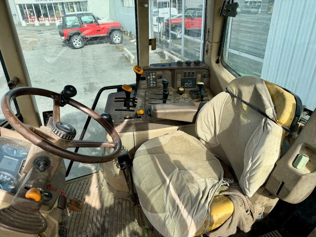 Tracteur chargeur JOHN DEERE 6310 - photo slide 11