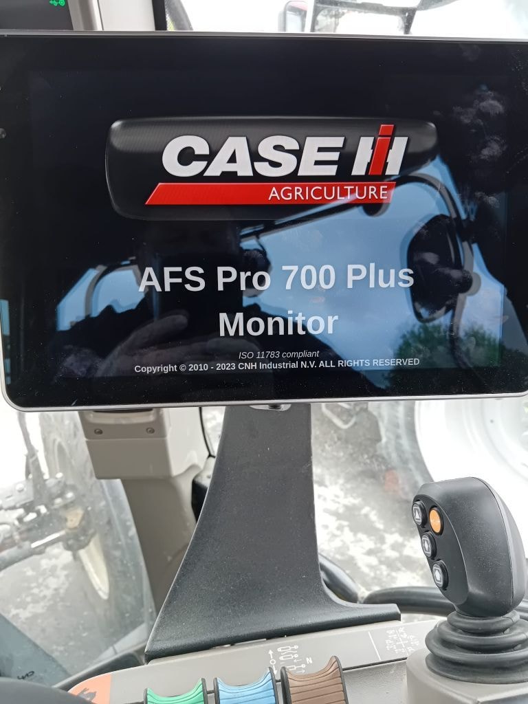 Tracteur CASE IH MAXXUM CVX 150 - photo slide 21