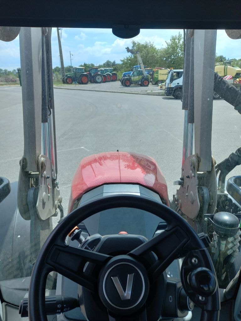 Tracteur chargeur VALTRA N 175 DIRECT - photo slide 20