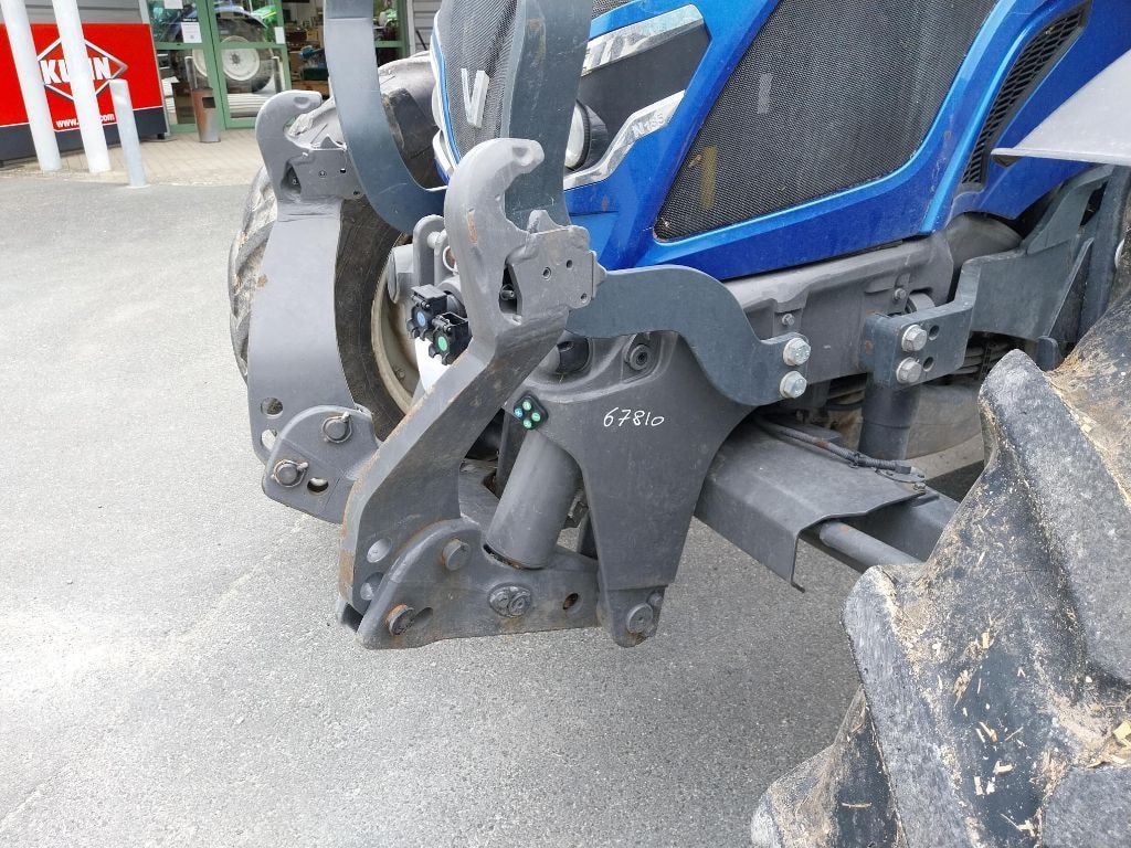 Tracteur chargeur VALTRA N 135 - photo slide 14
