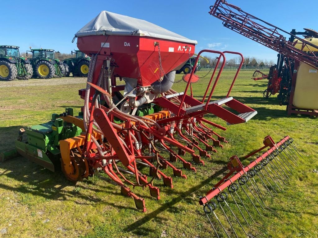 Combine de Semis AMAZONE KE 3000 spécial  - photo slide 2