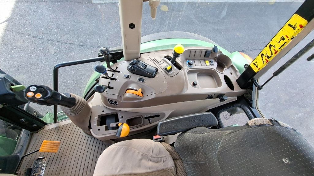 Tracteur chargeur JOHN DEERE 6090RC - photo slide 9