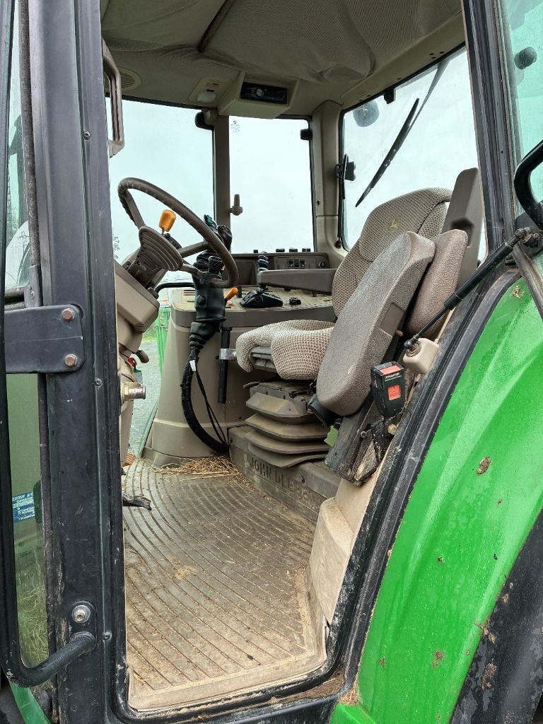 Tracteur chargeur JOHN DEERE 6330 STD - photo slide 7