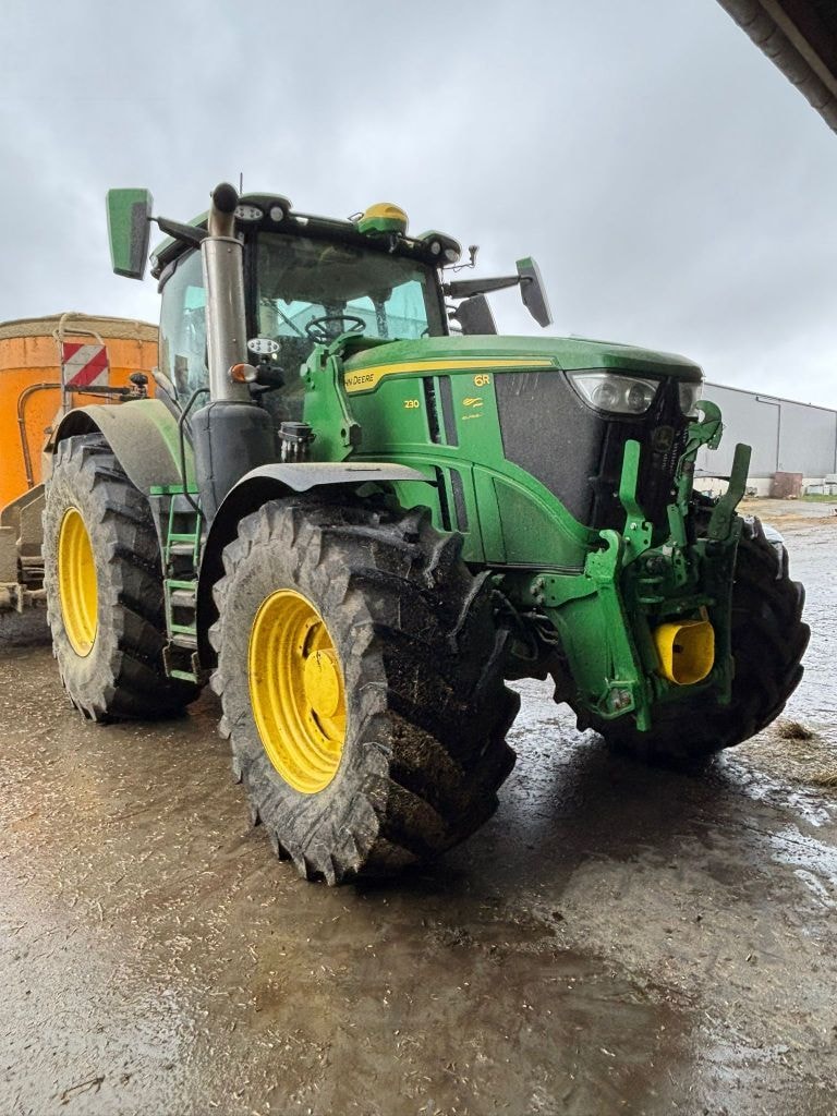Tracteur JOHN DEERE 6R230 - photo slide 2