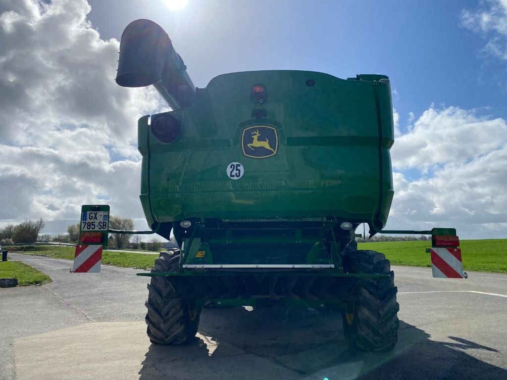 Moissonneuse JOHN DEERE S770 - photo slide 9