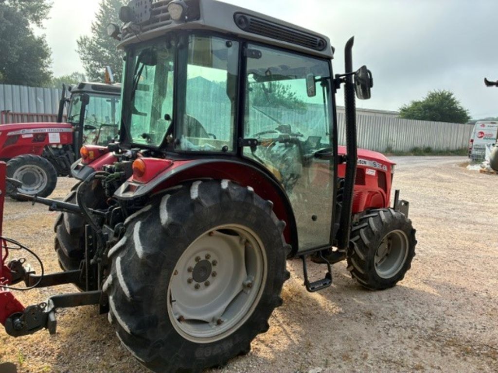 Tracteur etroit MASSEY FERGUSON 3710S EFF - photo slide 3