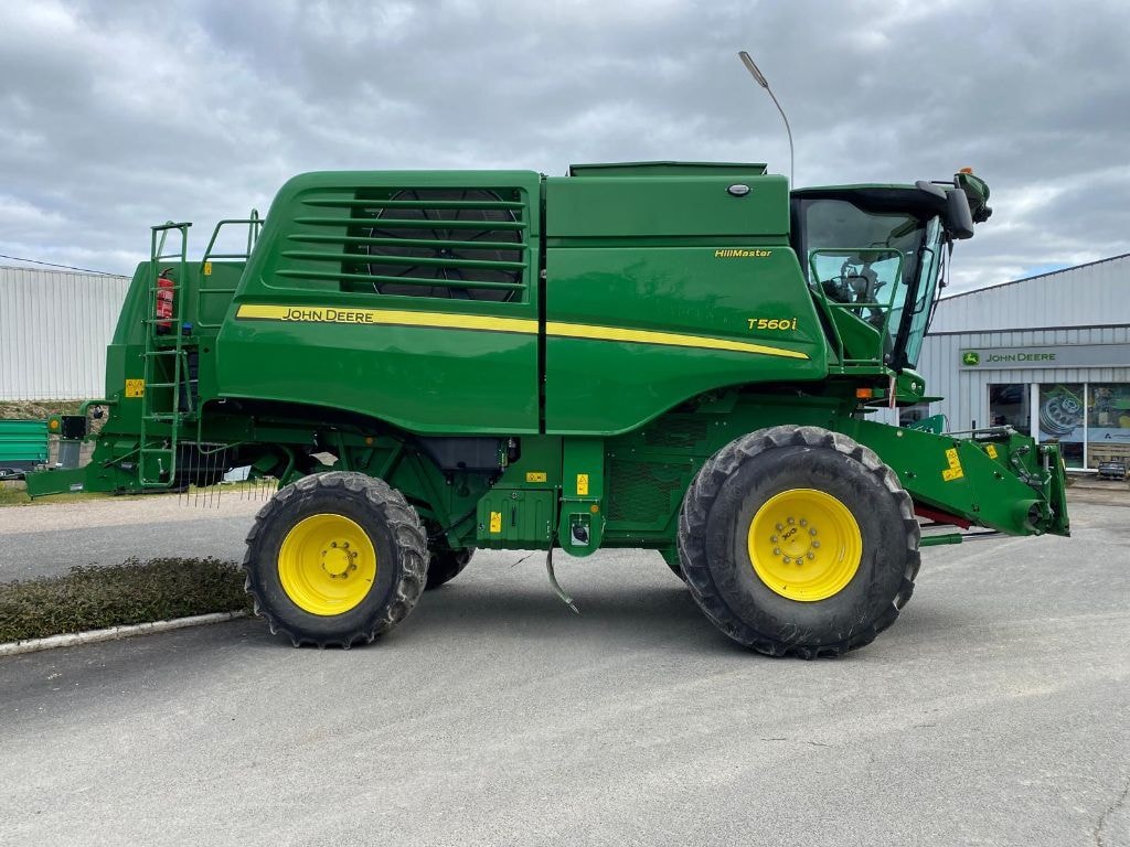 Moissonneuse JOHN DEERE T 560 HM - photo slide 4