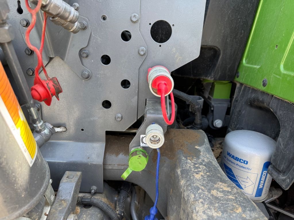Tracteur FENDT 716 power - photo slide 12