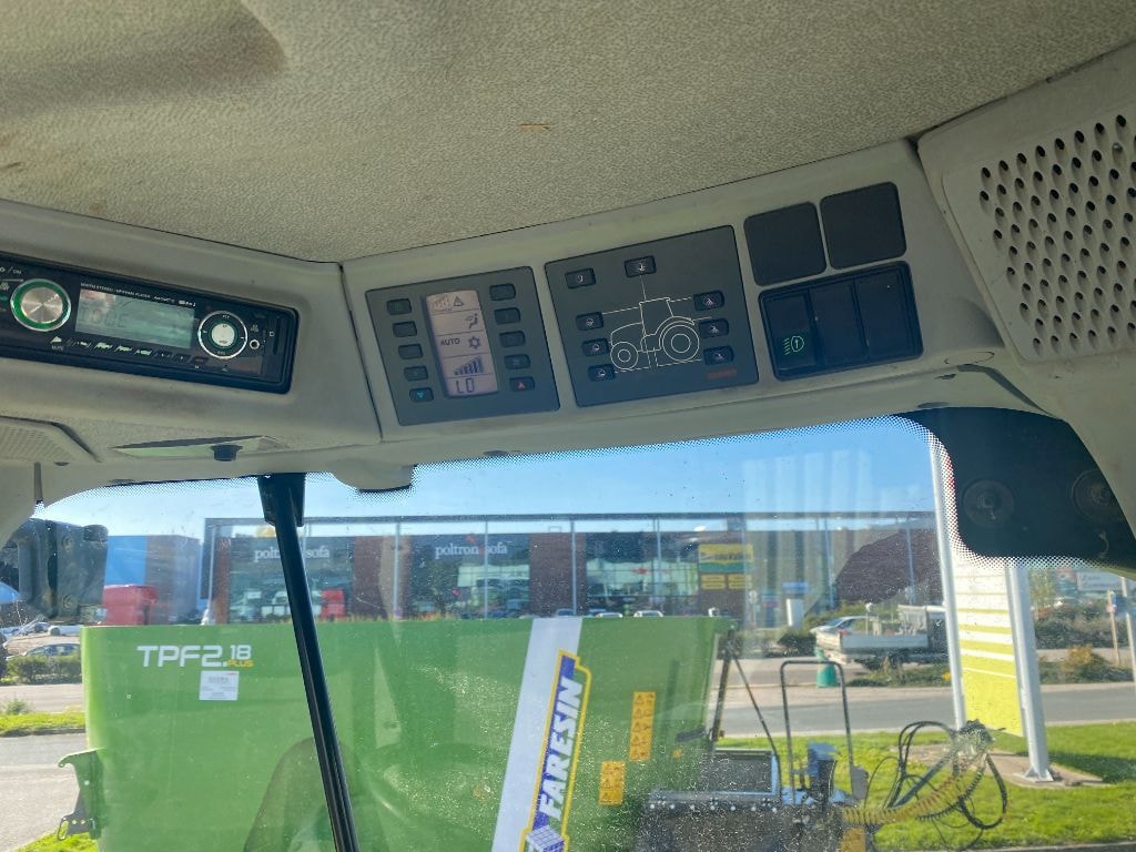 Tracteur CLAAS ARION 530 CEBIS - photo slide 10