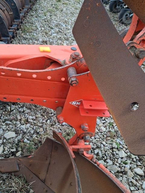 Charrue KUHN VARIMASTER 123 - photo slide 4