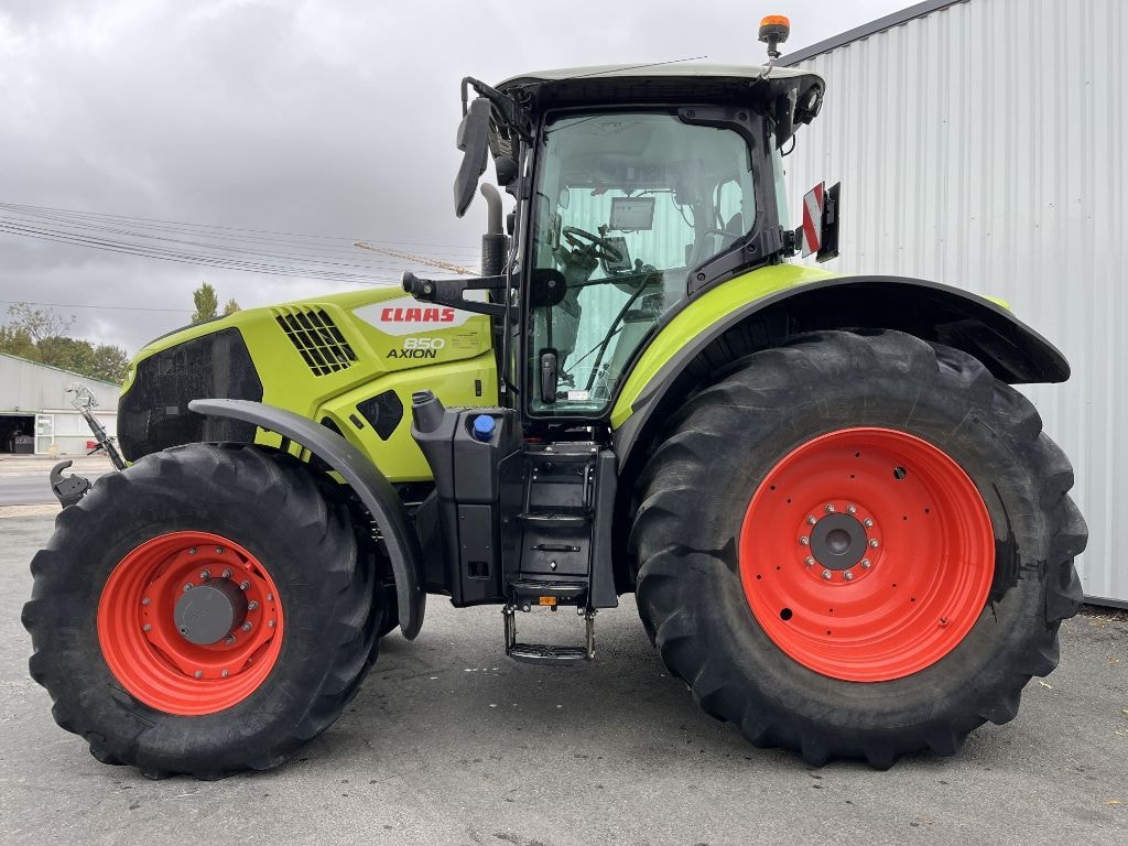 Tracteur CLAAS AXION 850 CEBIS  - photo slide 2