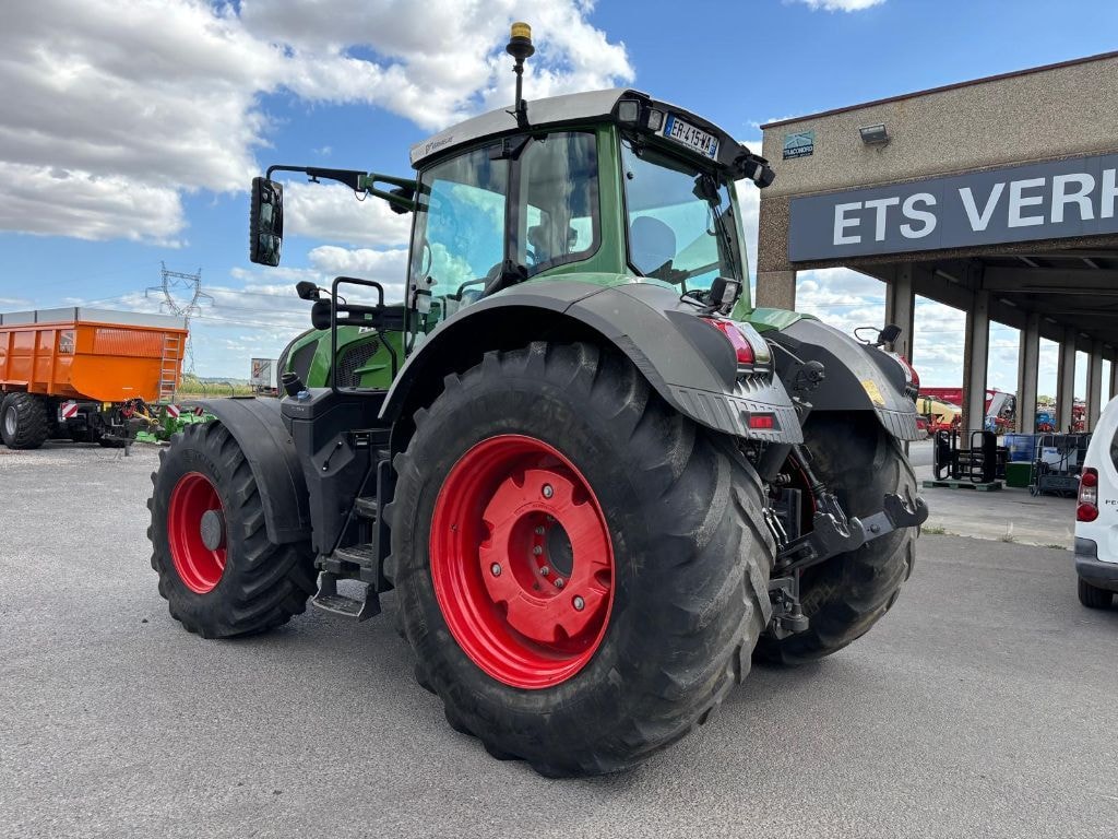 Tracteur FENDT 826 VARIO PROFI + - photo slide 15