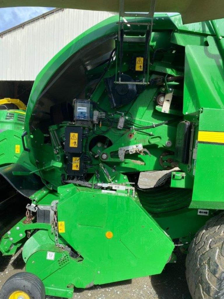 Presse haute densite JOHN DEERE L1534 - photo slide 6