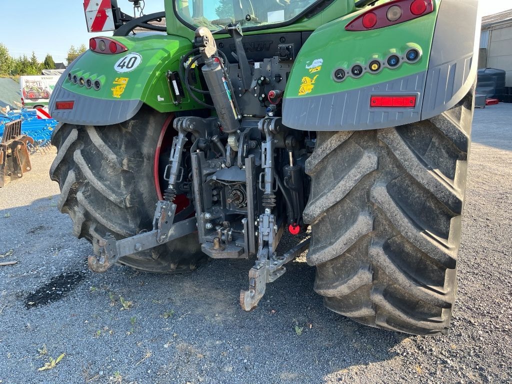 Tracteur FENDT 724 POWER+ S4 - photo slide 7