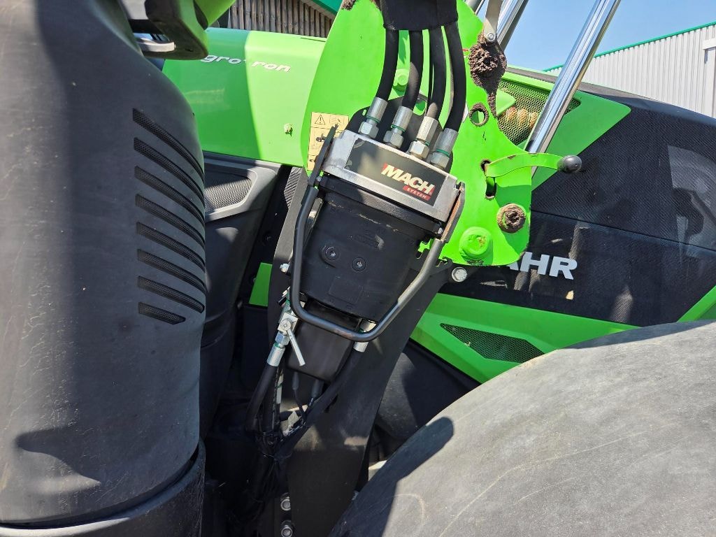Tracteur chargeur DEUTZ FAHR 6165 AGROTRON TTV - photo slide 8