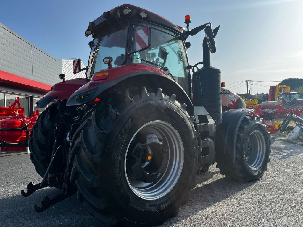 Tracteur CASE IH Magnum cvx 310 - photo slide 2