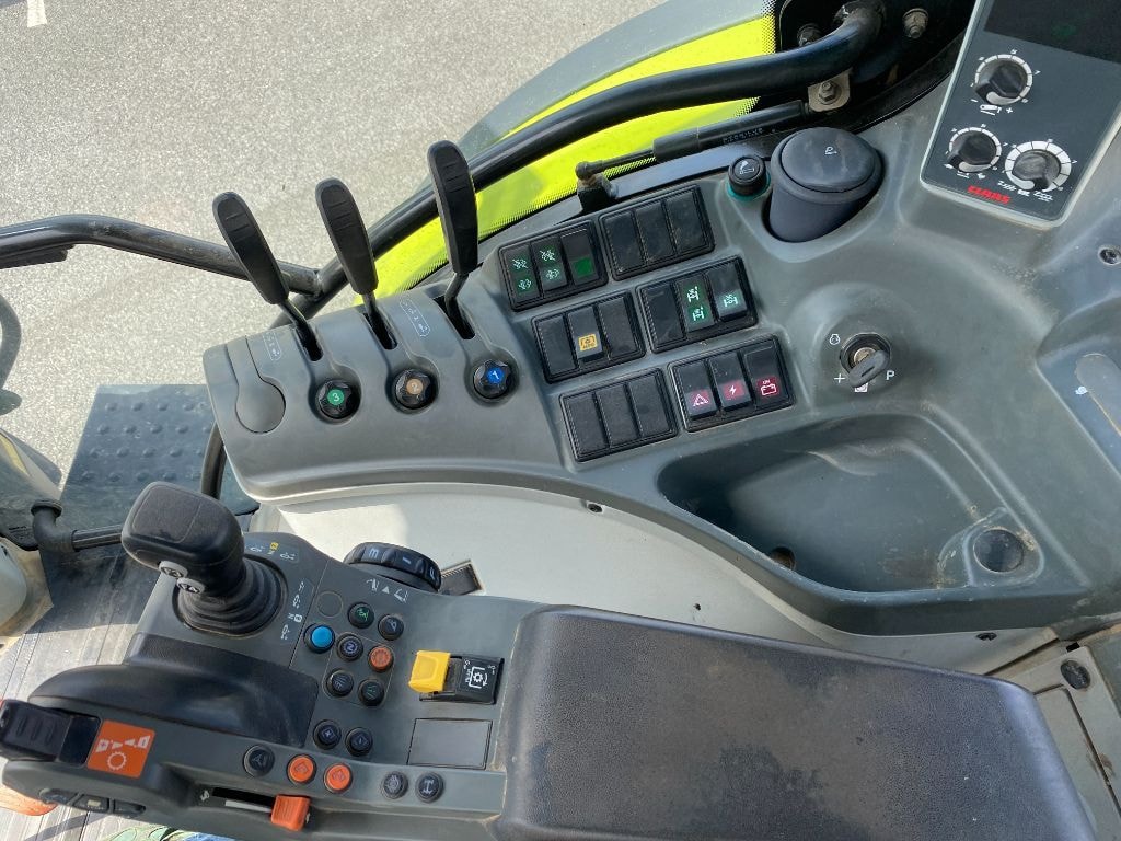 Tracteur CLAAS ARION 510 CIS - photo slide 11