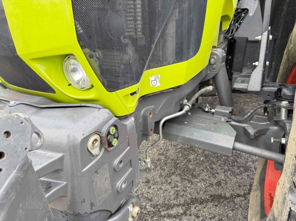 Tracteur CLAAS ARION 630 HEXASHIFT - - photo slide 9