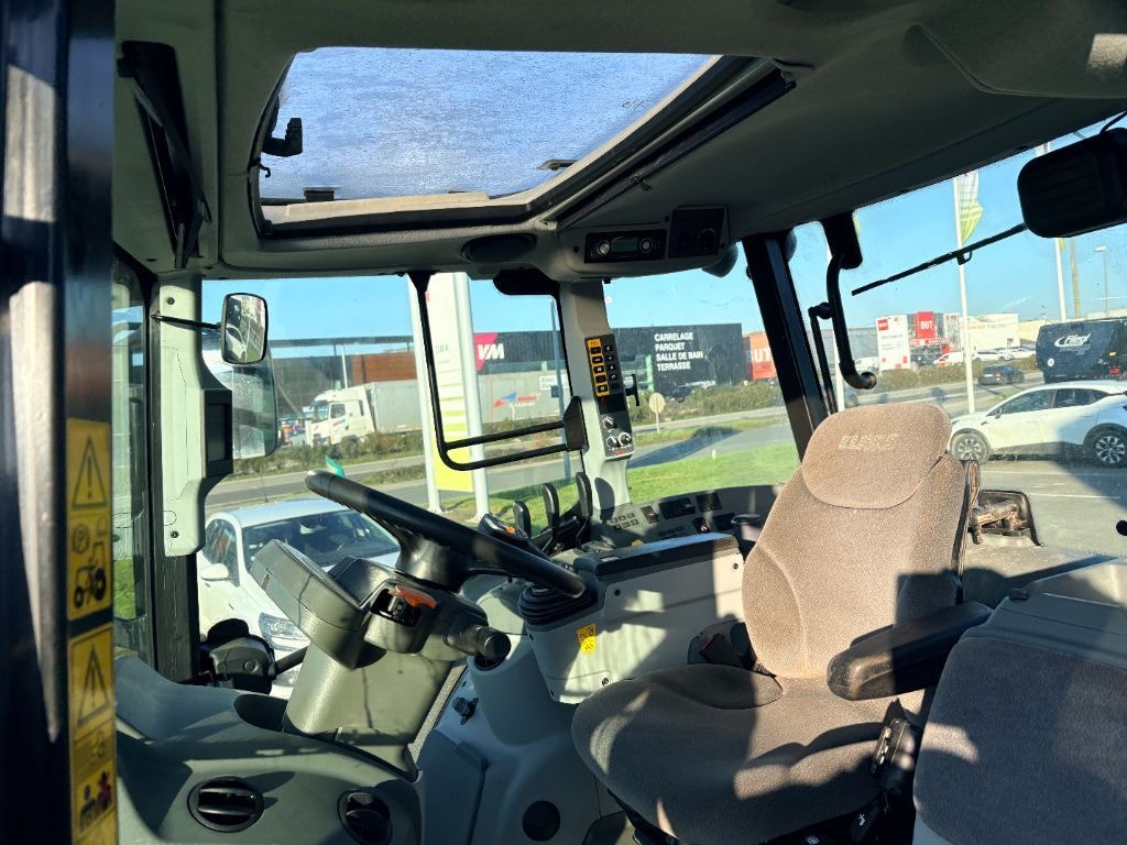Tracteur CLAAS ARION 420 TOIT BAS - photo slide 8