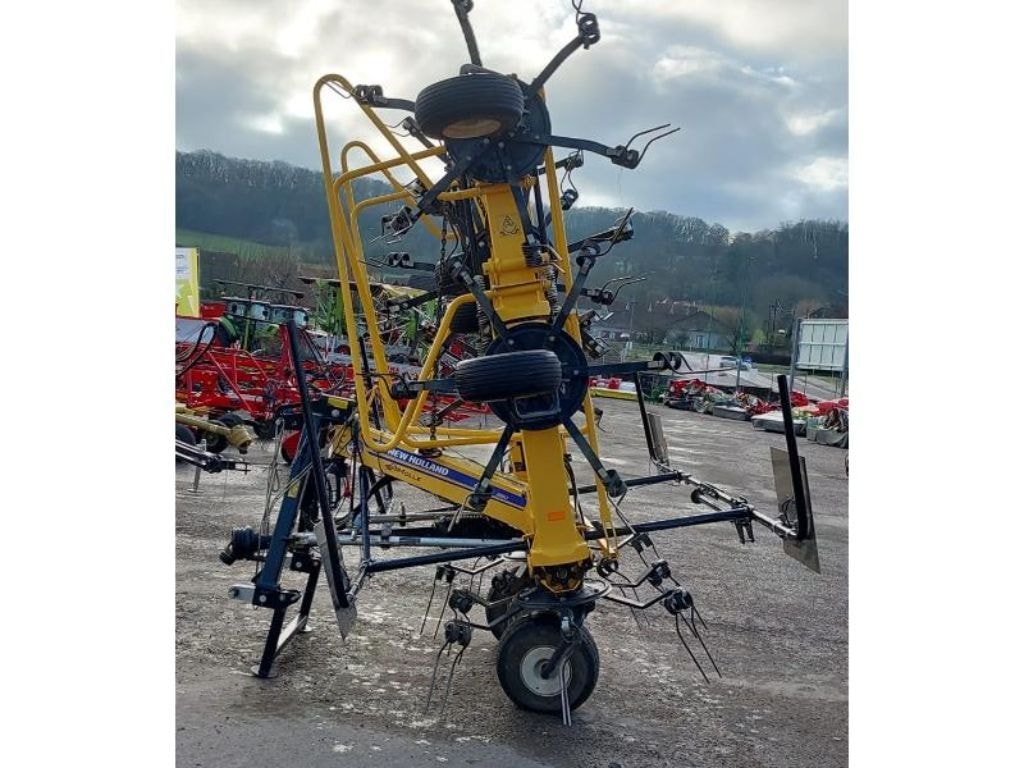 Faneuse NEW HOLLAND Proted 880 - photo slide 3