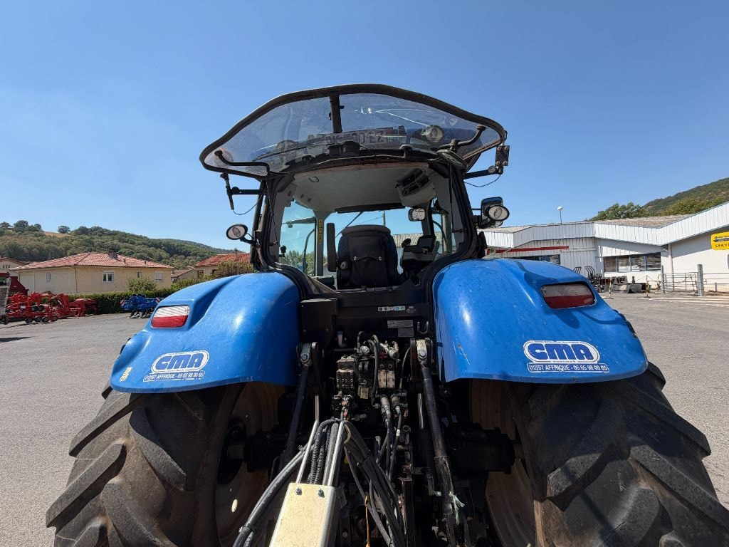 Tracteur NEW HOLLAND T7.235 AC       - photo slide 10