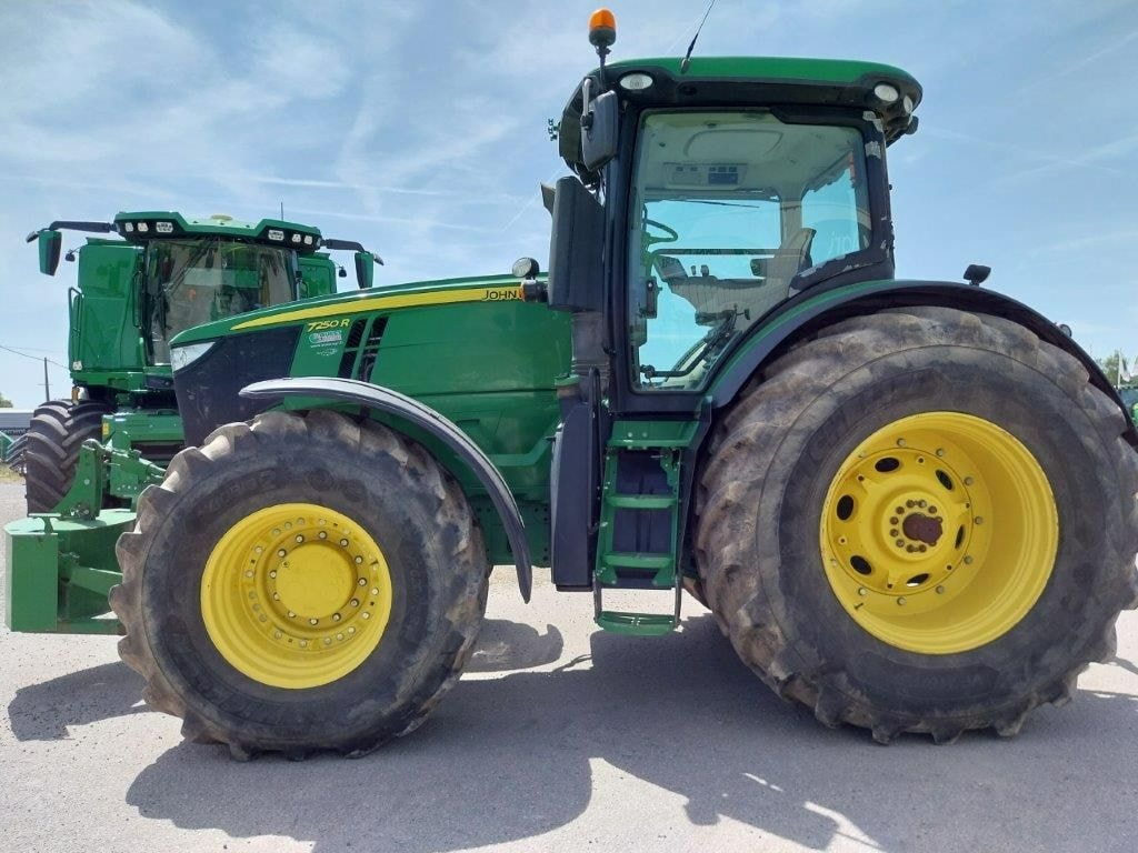 Tracteur JOHN DEERE 7250R - photo slide 6