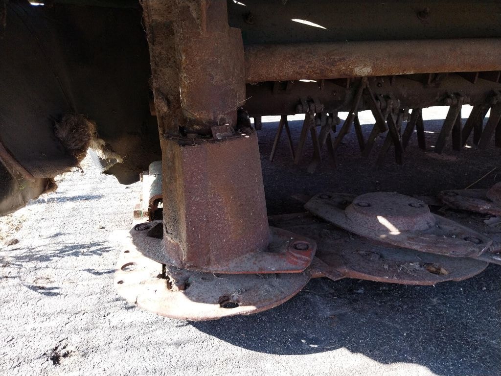 Faucheuse conditionneuse JOHN DEERE 324a - photo slide 8