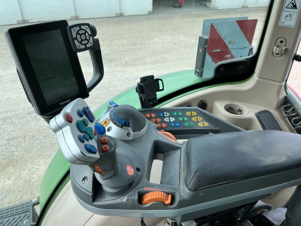 Tracteur FENDT 722 VARIO POWER S4 - photo slide 6
