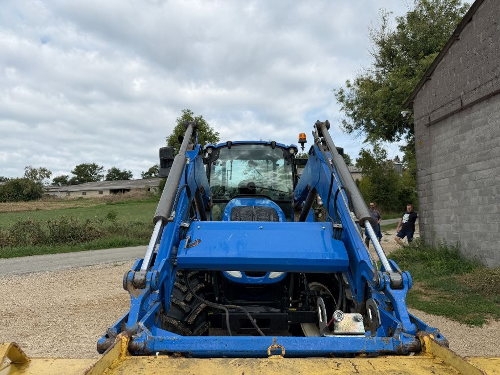 Tracteur chargeur NEW HOLLAND T5.100 - photo slide 4