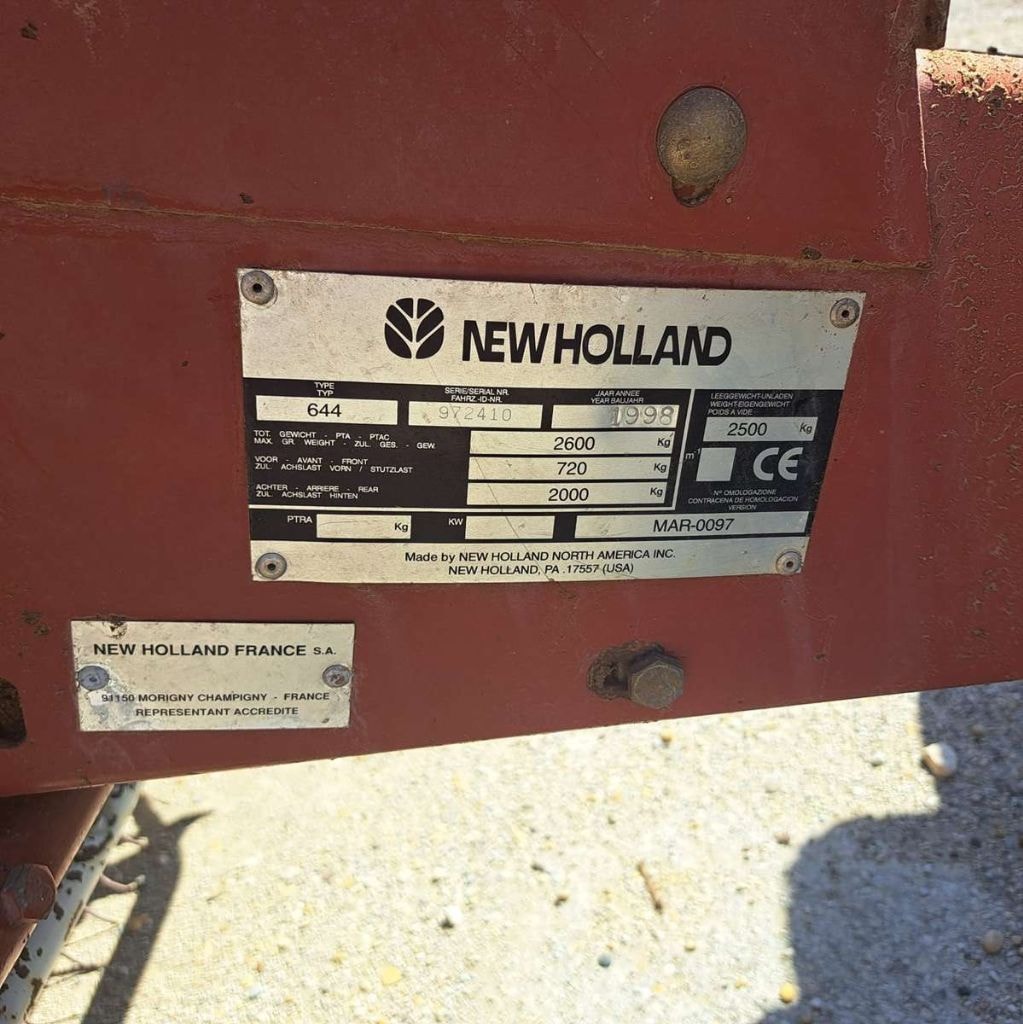 Presse balles rondes NEW HOLLAND 5950 - photo slide 8