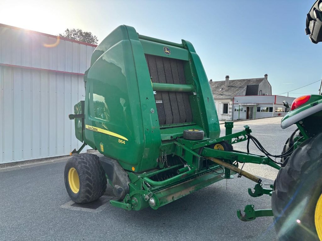 Presse balles rondes JOHN DEERE 864 MAXICUT 13 COUTEAUX - photo slide 2