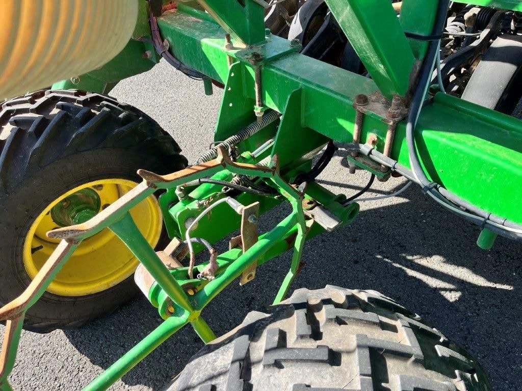 Semoir simplifié JOHN DEERE 750A - photo slide 21