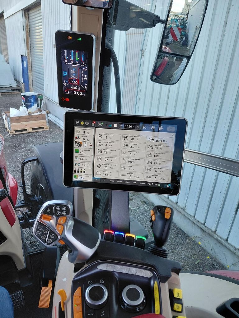 Tracteur CASE IH PUMA 260 CVX AFS - photo slide 10