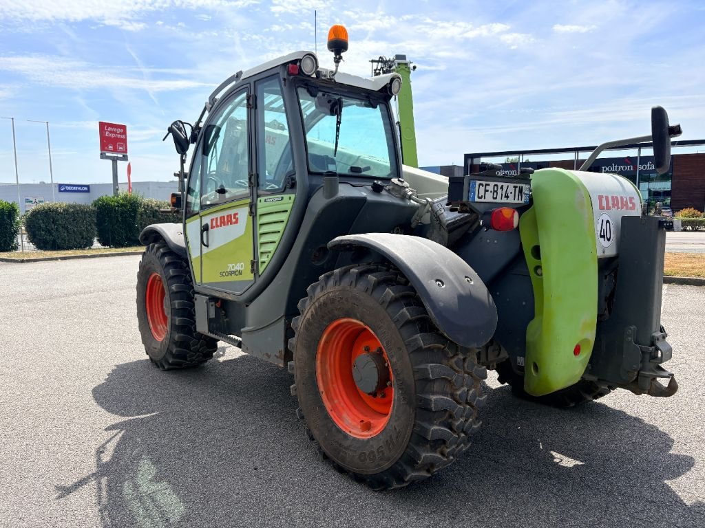 Telescopique CLAAS SCORPION 7040 - photo slide 4