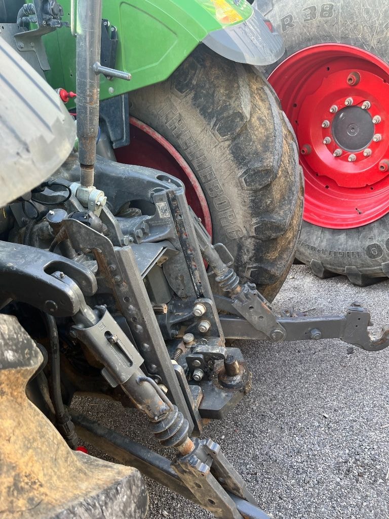 Tracteur FENDT 718 VARIO POWER + - photo slide 12