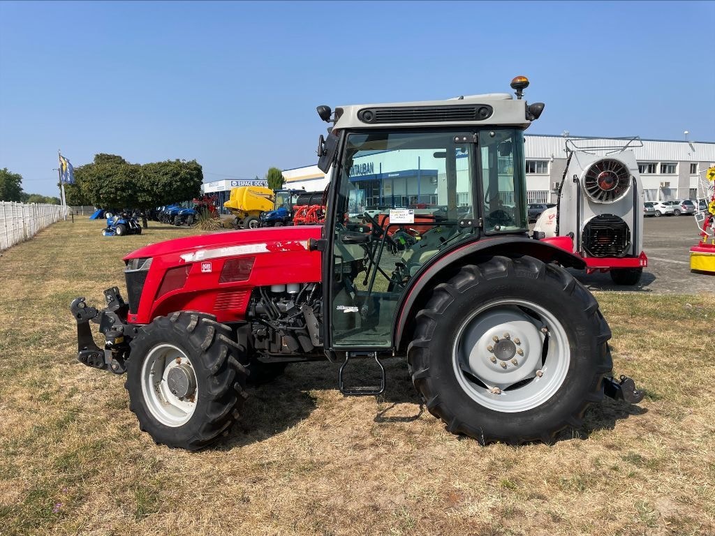 Tracteur fruitier MASSEY FERGUSON 3709 F  - photo slide 6