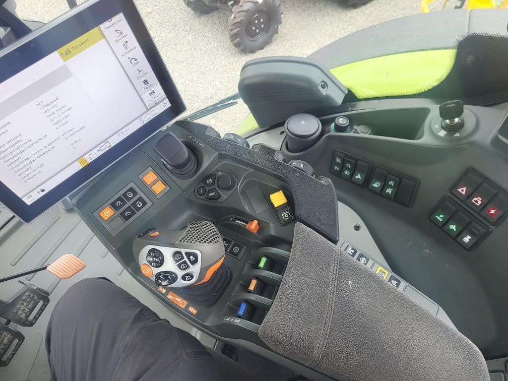 Tracteur CLAAS ARION 630 CEBIS - photo slide 12