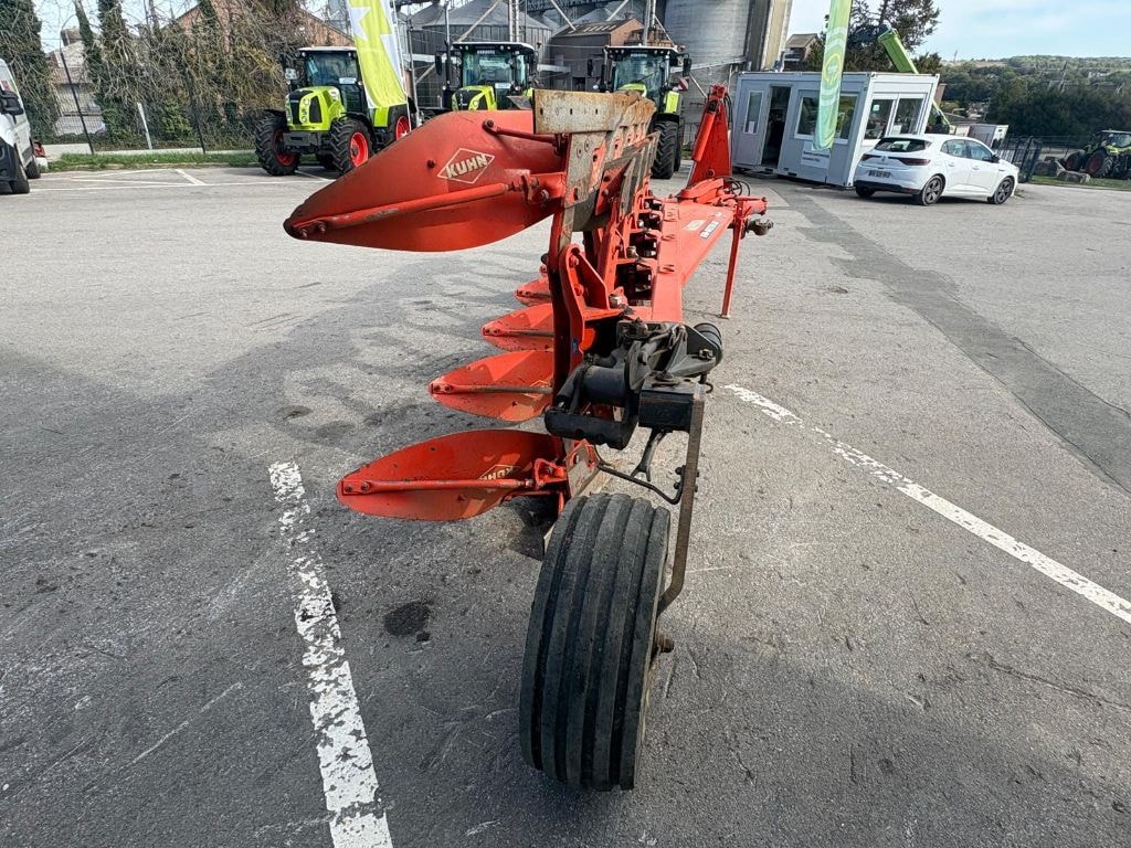 Charrue KUHN Vari master 123 - photo slide 6